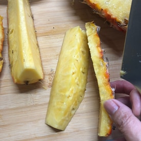 芯まで食べれる台湾パイナップルの切り方 レシピ 作り方 By Adriablue 楽天レシピ 芯まで食べれる台湾パイナップルの切り方 レシピ 作り方 By Adriablue 楽天レシピ